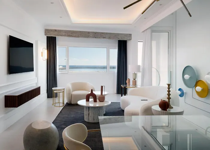 Blue Marina - Boutique Апартаменты Арресифе