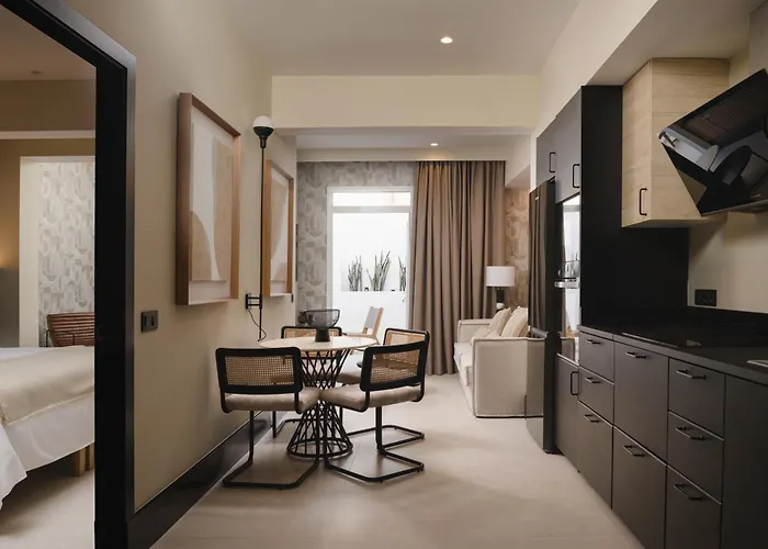 Blue Marina - Boutique Арресифе