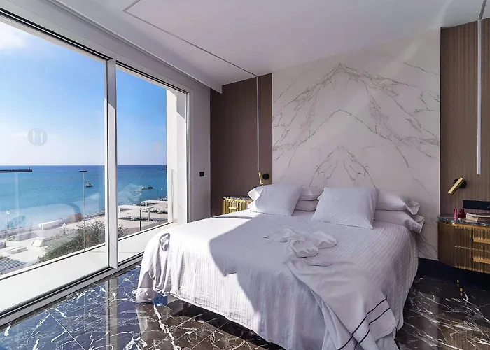 Blue Marina - Boutique Апартаменты